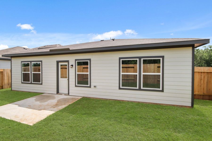 Exterior details and patio area of a home in Crockett Meadows, Cut and Shoot (Image 3). Exterior details and patio area of a home in Crockett Meadows, Cut and Shoot (Image 3).