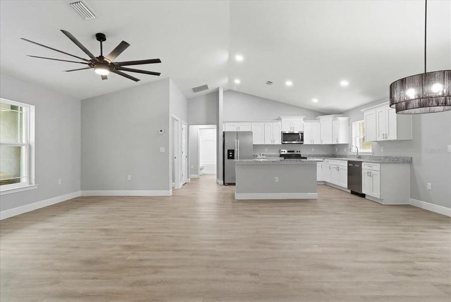 Spacious, unfurnished interior of a new home in , Dunnellon (Image 37).