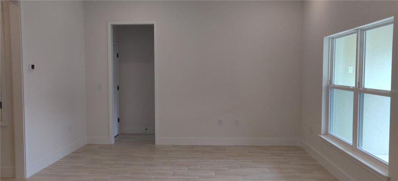 Spacious, unfurnished interior of a new home in Sunset Landing, Spring Hill (Image 13).