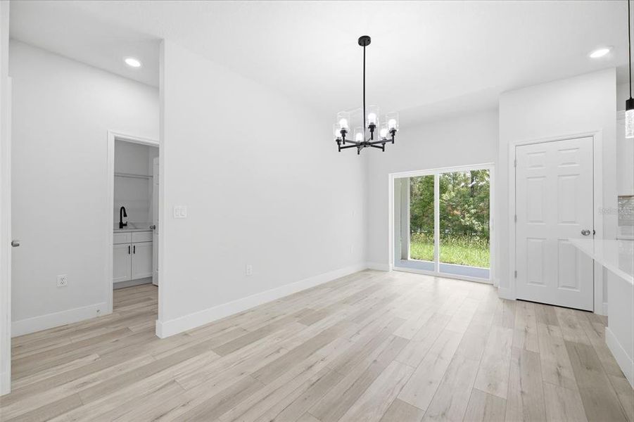 Spacious, unfurnished interior of a new home in , Citrus Springs (Image 13).