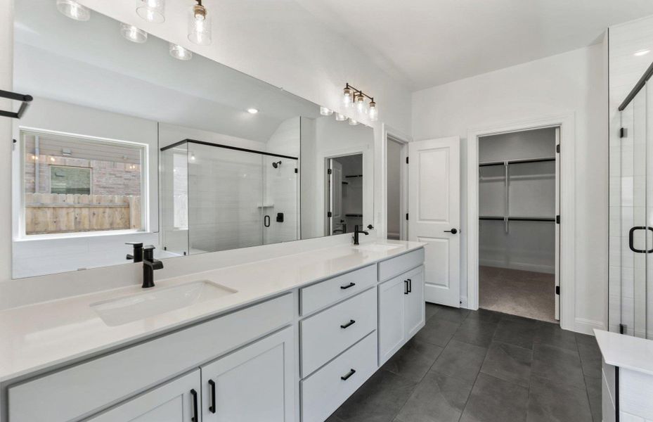 Furnished interior view inside a new home in Crescent Bluff, Georgetown (Image 10).