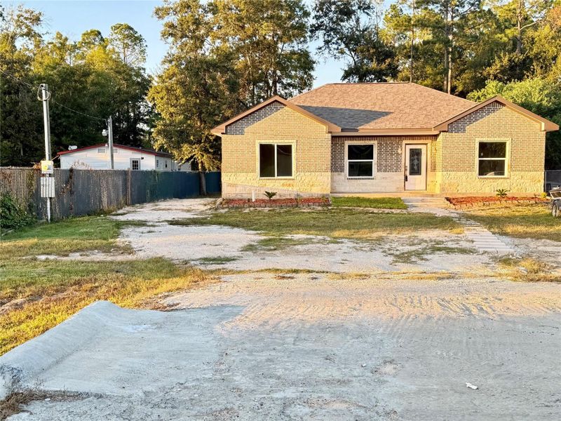 Exterior details and patio area of a home in , Cleveland (Image 19).