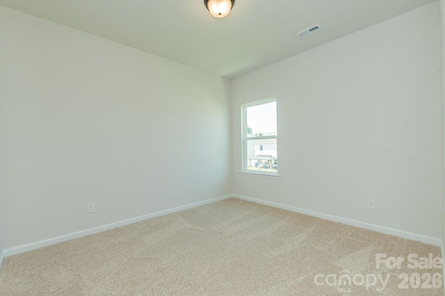 Spacious, unfurnished interior of a new home in Sunset Meadows, Charlotte (Image 29).