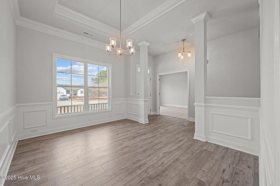 Spacious, unfurnished interior of a new home in Fairfield Harbour, New Bern (Image 15).