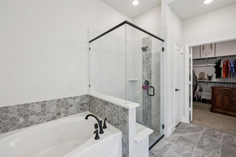 Furnished interior view inside a new home in Glenwood Meadows, Denton (Image 11).