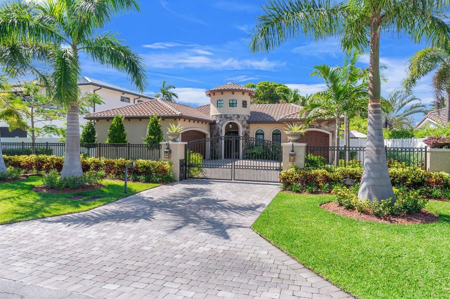 4-web-or-mls-2500 NE 14th St, Fort Laude