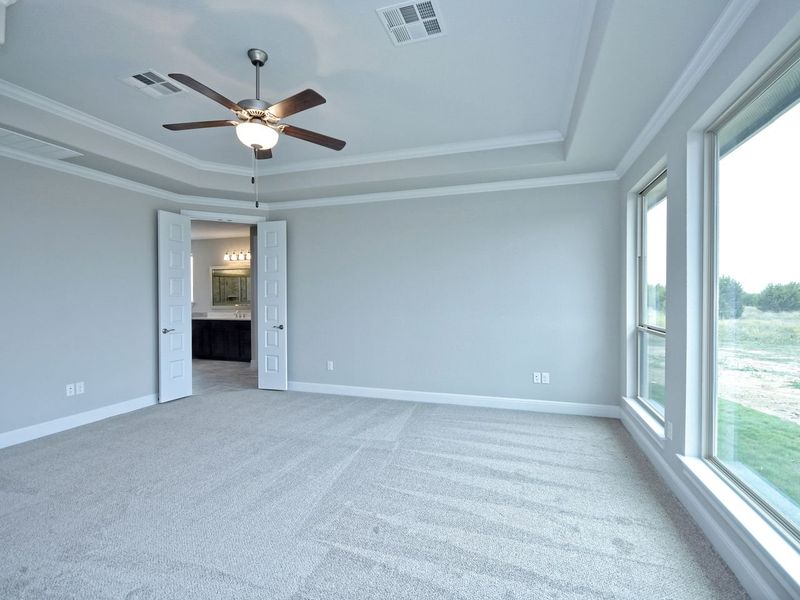Representative unfurnished interior of a home built from the San Simeon I by Giddens Homes in Clearwater Ranch, Liberty Hill (Image 446).