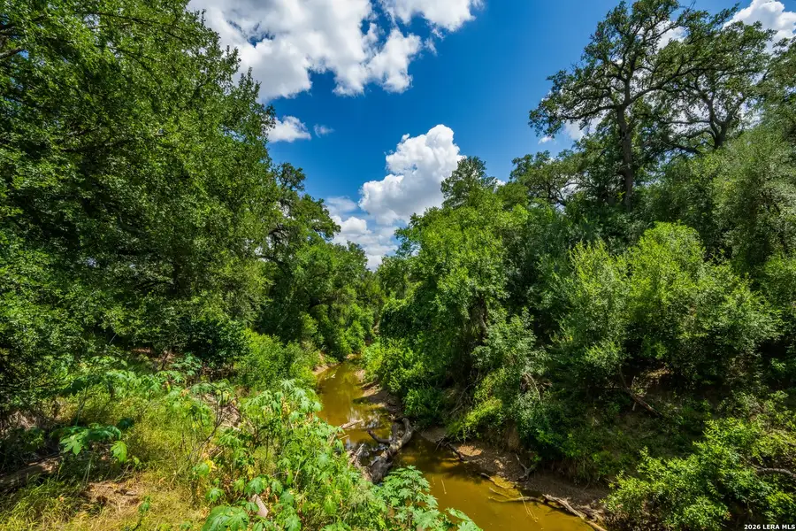 Natural landscape and outdoor views near in Crystal City (Image 36). Natural landscape and outdoor views near in Crystal City (Image 36).
