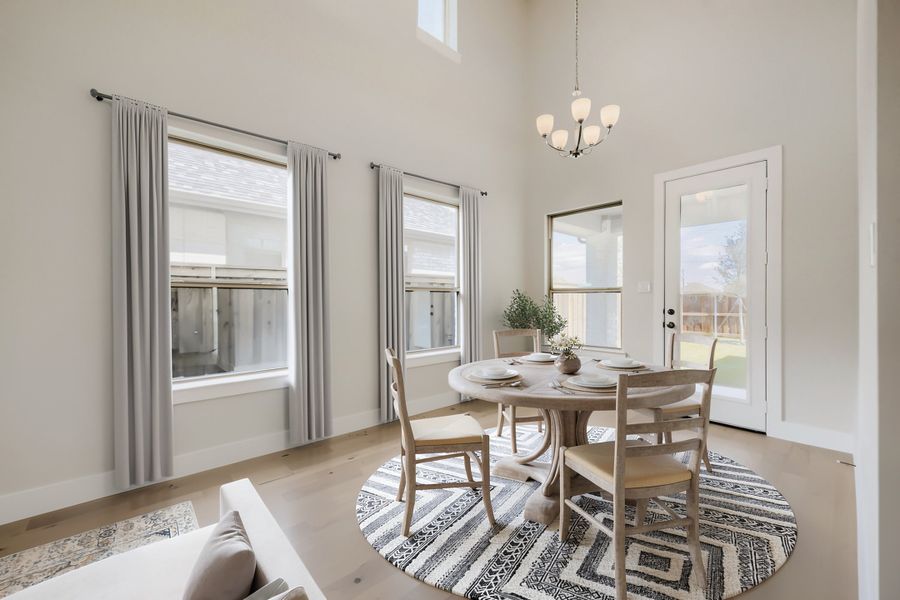 1636 Cornwall - Virtually Staged