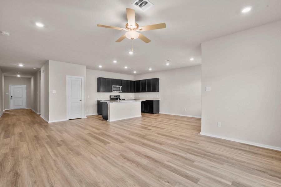 Spacious, unfurnished interior of a new home in Windrose Green, Angleton (Image 27).