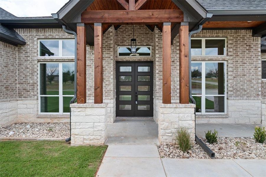 Exterior details and patio area of a home in Pecan Plantation, Granbury (Image 29). Exterior details and patio area of a home in Pecan Plantation, Granbury (Image 29).
