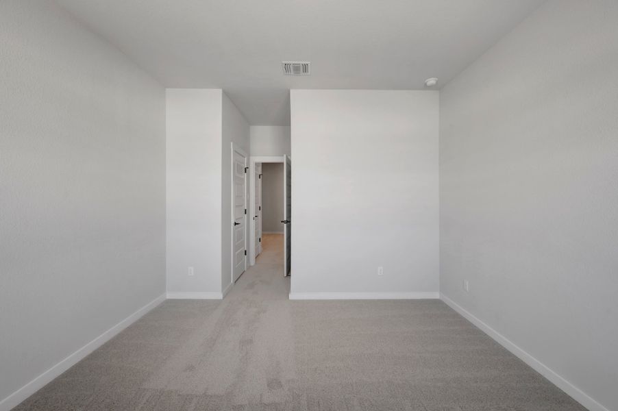 Spacious, unfurnished interior of a new home in Park Central, Georgetown (Image 35).