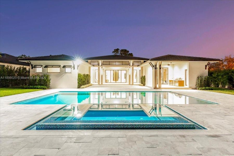 Community amenities in , Miami (Image 54). Community amenities in , Miami (Image 54).