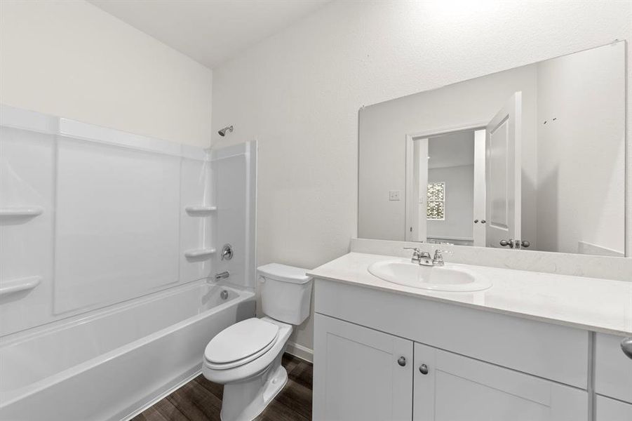 06. 516 Merced - 2ND Bath