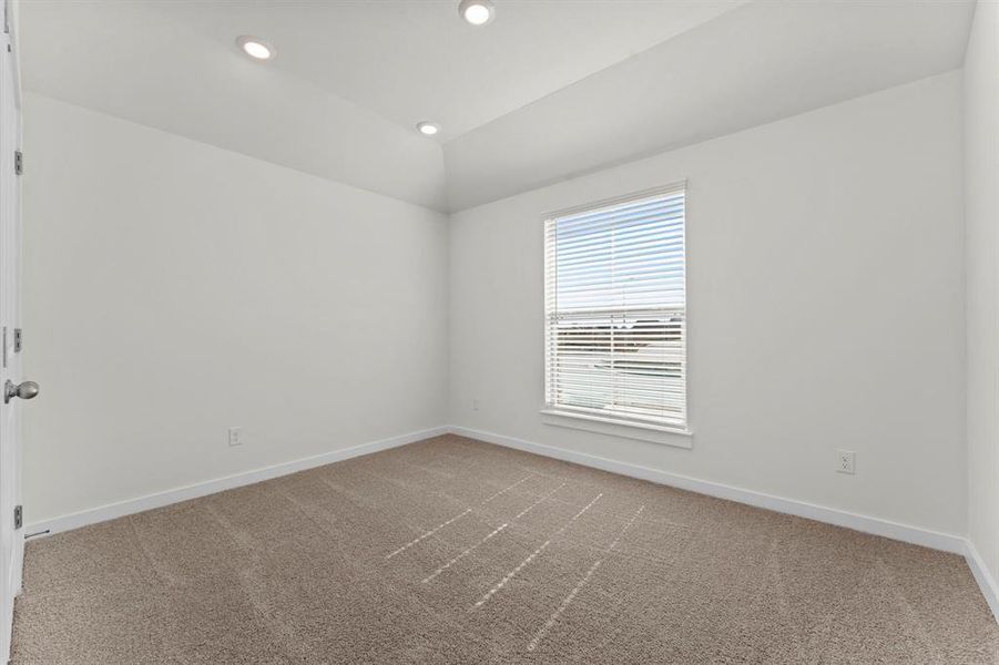 Spacious, unfurnished interior of a new home in , Dayton (Image 25).