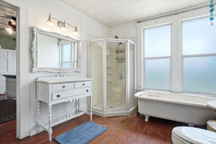 Furnished interior view inside a new home in , Itasca (Image 14).