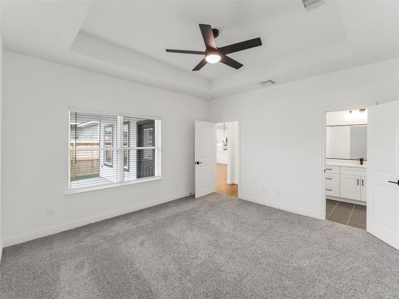 Spacious, unfurnished interior of a new home in Hill & Dale Ranch, Splendora (Image 27).