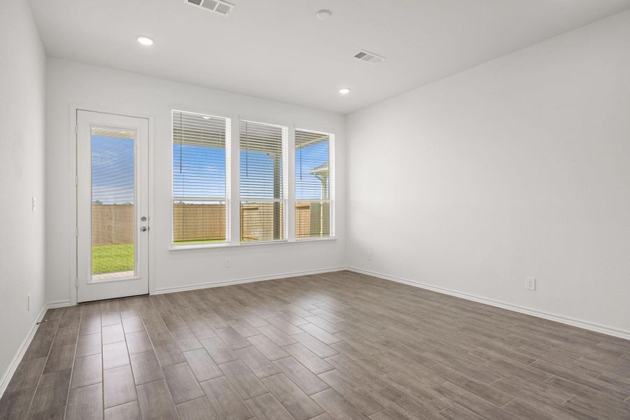 Spacious, unfurnished interior of a new home in Montgomery Bend, Montgomery (Image 13). Spacious, unfurnished interior of a new home in Montgomery Bend, Montgomery (Image 13).