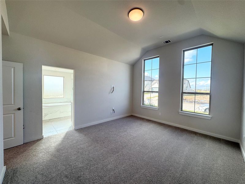 Spacious, unfurnished interior of a new home in Pomona: 40ft. lots, Manvel (Image 22). Spacious, unfurnished interior of a new home in Pomona: 40ft. lots, Manvel (Image 22).