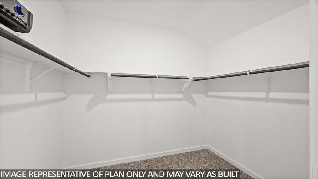 Spacious, unfurnished interior of a new home in Silverthorne, Conroe (Image 18).