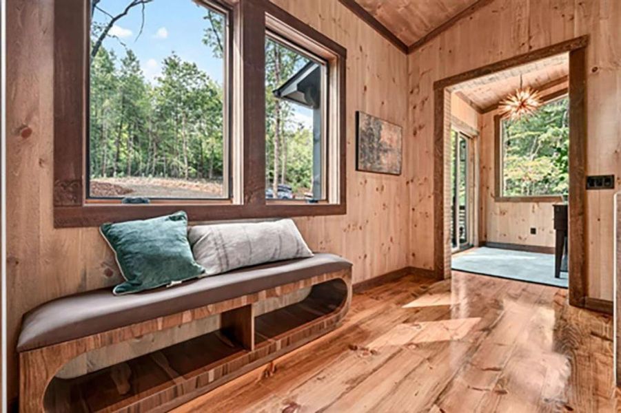Image 42 of a home in .