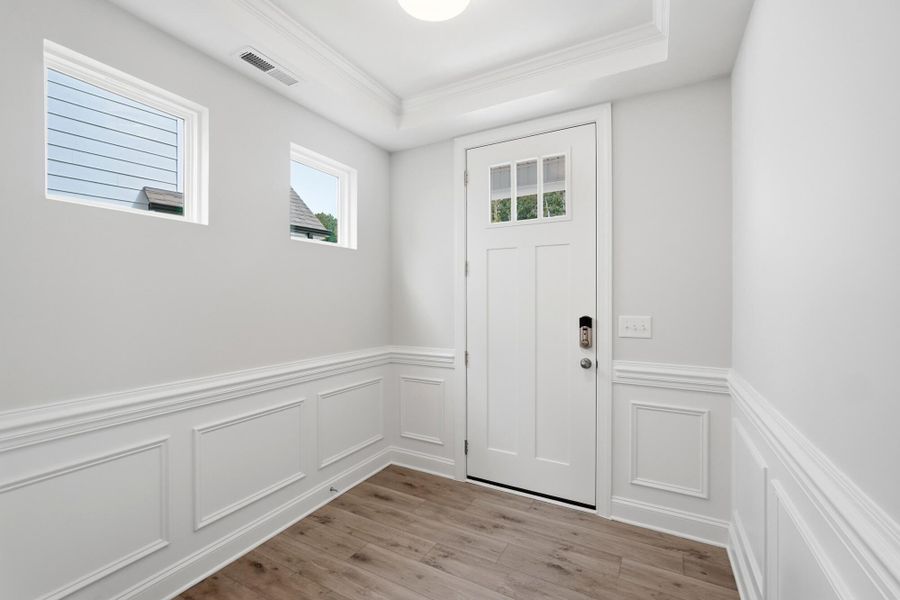 Spacious, unfurnished interior of a new home in Caldwell Forest, Charlotte (Image 14).