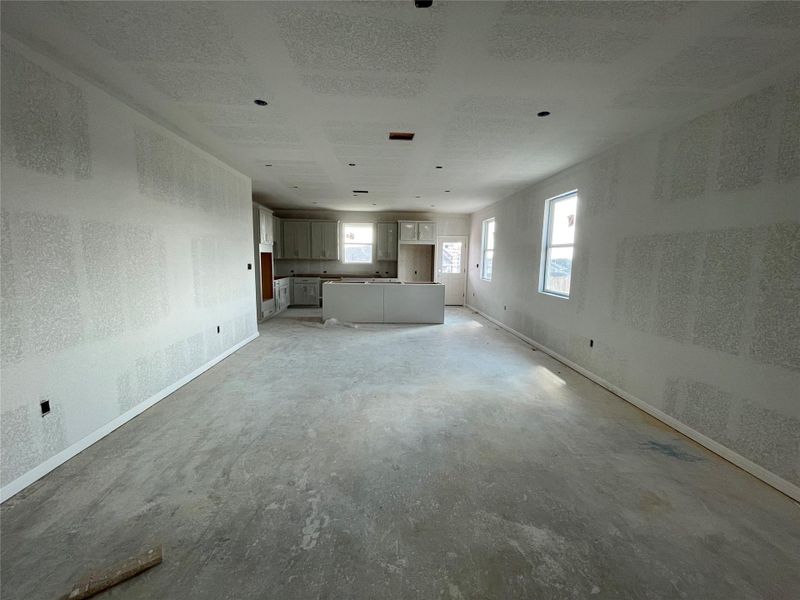 Spacious, unfurnished interior of a new home in Covered Bridge, Hutto (Image 17).