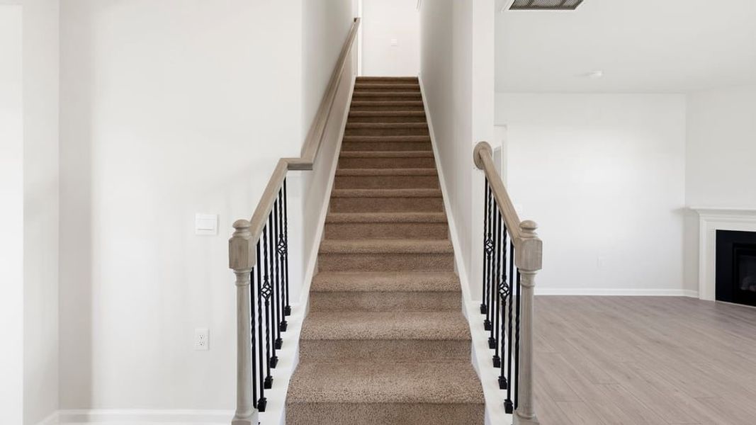 Spacious, unfurnished interior of a new home in Sherwood Gardens, Landrum (Image 24).