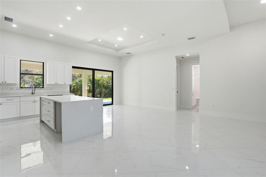 Spacious, unfurnished interior of a new home in , Labelle (Image 18).