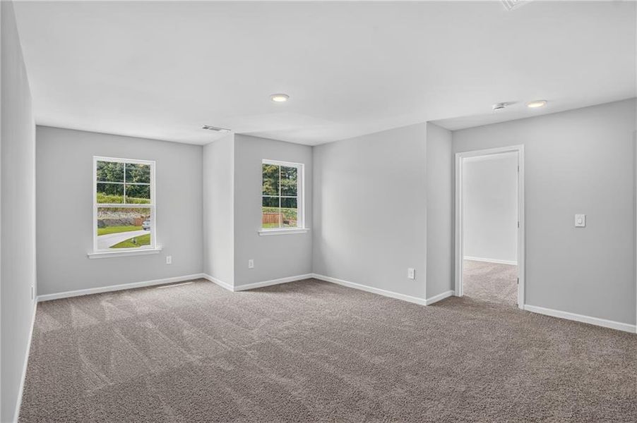 Spacious, unfurnished interior of a new home in Austin Ridge, Commerce (Image 12).