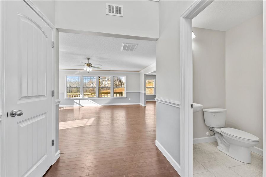 Representative unfurnished interior of a home built from the Emilia by Enchanted Homes in Guadalupe Heights, Seguin (Image 15).
