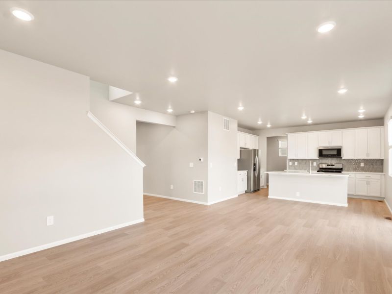 Spacious, unfurnished interior of a new home in Westgate, Greeley (Image 8).