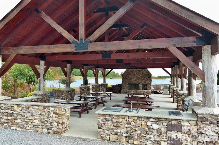 Community amenities in , Nebo (Image 35).