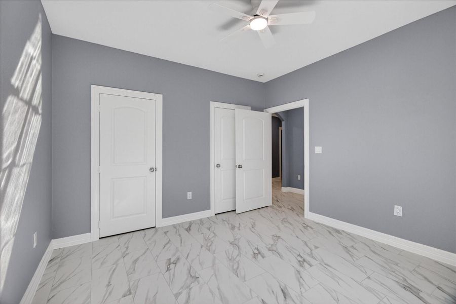 Spacious, unfurnished interior of a new home in , Houston (Image 20).