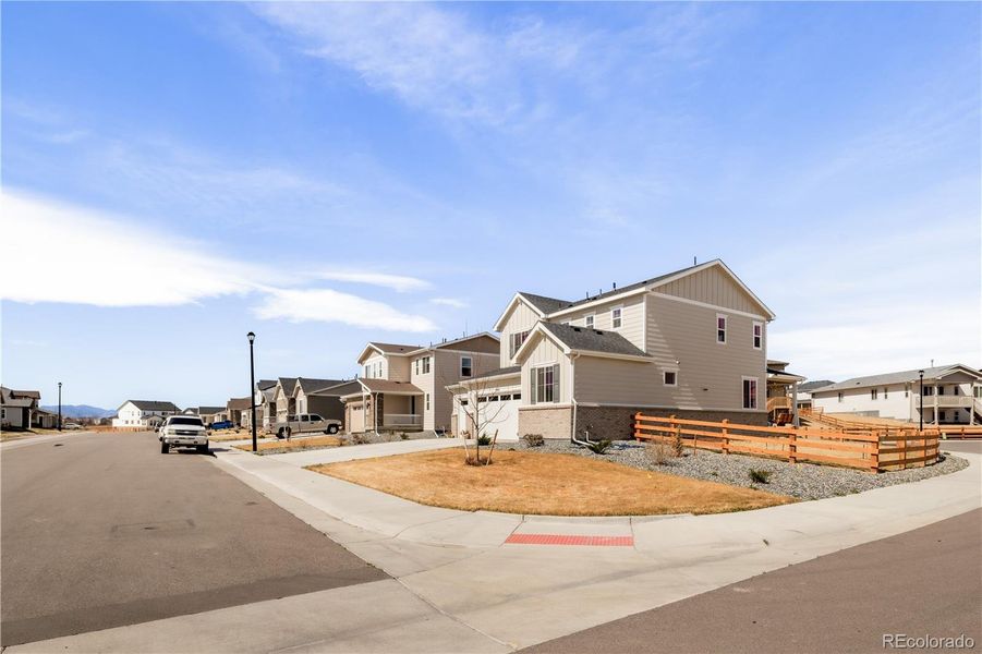Image 33 of a home in Creekside Village. Image 33 of a home in Creekside Village.