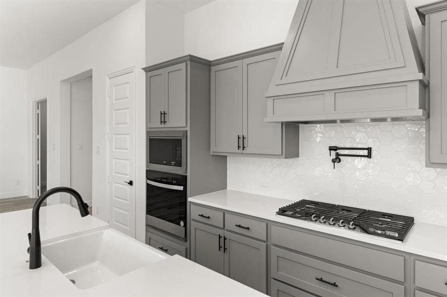 23. 2825 Somerset Lane - Kitchen (4)