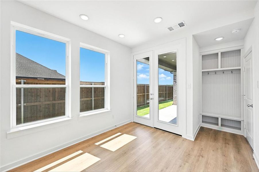 Spacious, unfurnished interior of a new home in Talia, Mesquite (Image 17).