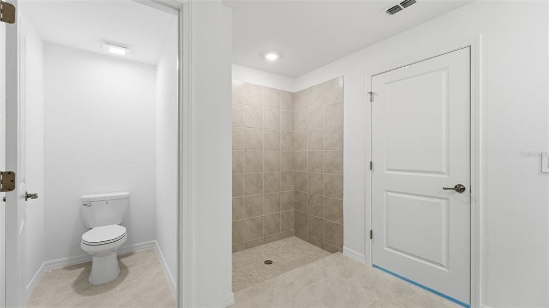 Furnished interior view inside a new home in Rotonda Lakes, Rotonda West (Image 7).