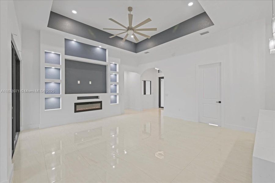 Image 34 of a home in .