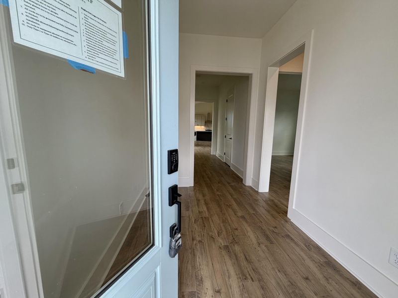 Spacious, unfurnished interior of a new home in , Summerville (Image 12).