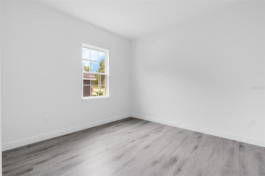 Spacious, unfurnished interior of a new home in , Ocala (Image 29).