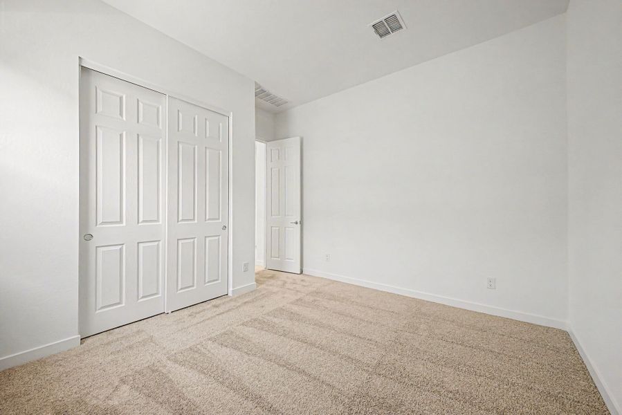 Spacious, unfurnished interior of a new home in Landmarke, San Tan Valley (Image 14). Spacious, unfurnished interior of a new home in Landmarke, San Tan Valley (Image 14).