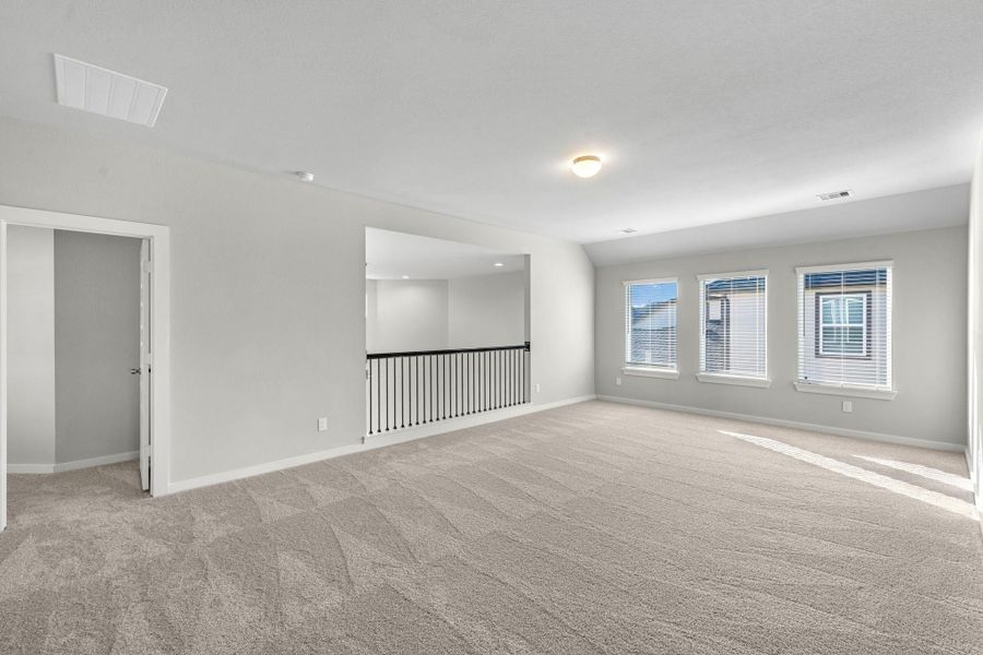 Spacious, unfurnished interior of a new home in Briarwood Crossing, Rosenberg (Image 23). Spacious, unfurnished interior of a new home in Briarwood Crossing, Rosenberg (Image 23).