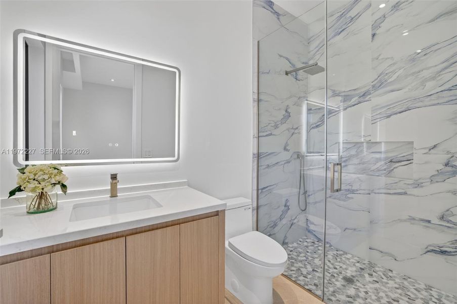 4th Bedroom Suite w Cabana Bath