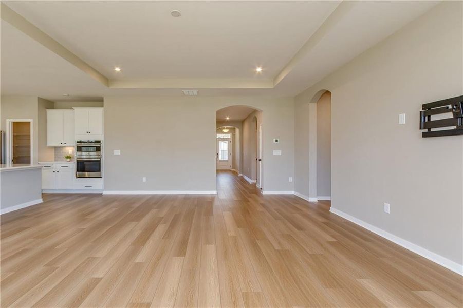 Spacious, unfurnished interior of a new home in Sweetbay Farm, Lawrenceville (Image 63).