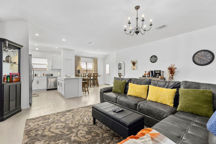 Furnished interior view inside a new home in Cotton Brook: Claremont Collection, Hutto (Image 16). Furnished interior view inside a new home in Cotton Brook: Claremont Collection, Hutto (Image 16).