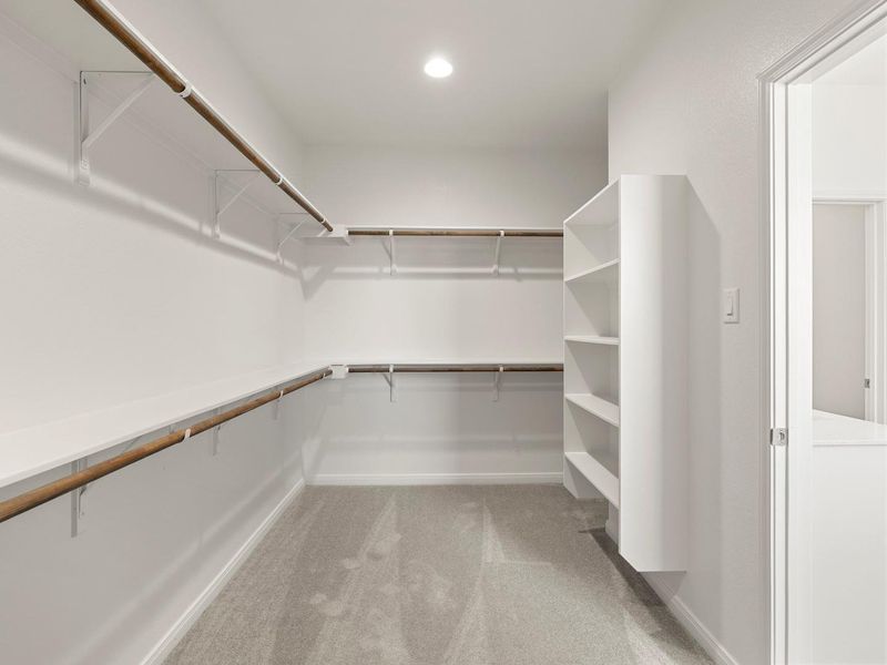 Spacious, unfurnished interior of a new home in Cool Water at Sonterra, Jarrell (Image 22).