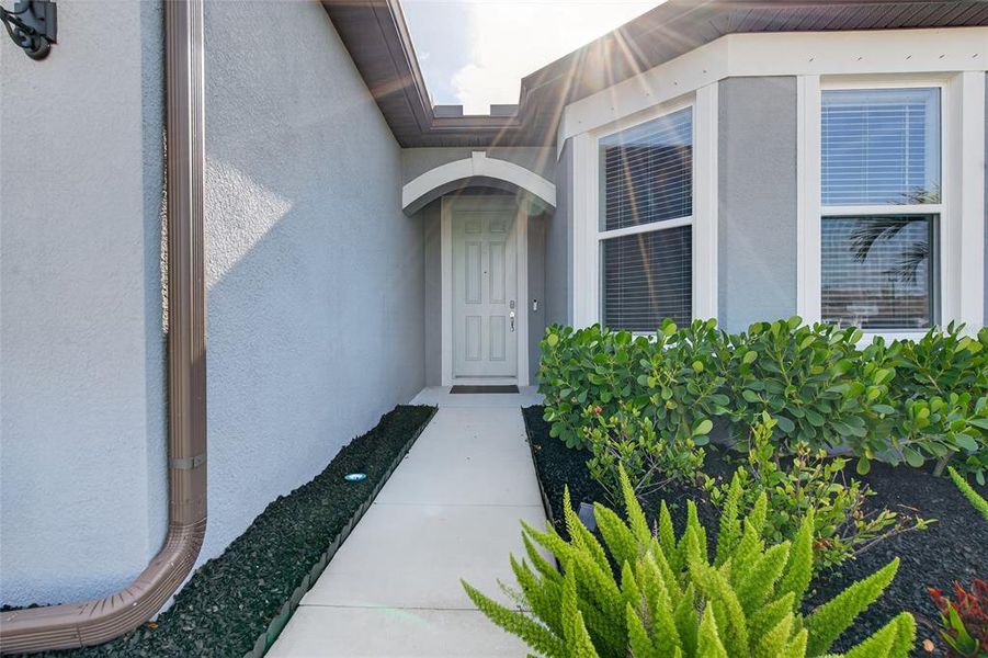 Exterior details and patio area of a home in , Ellenton (Image 3).