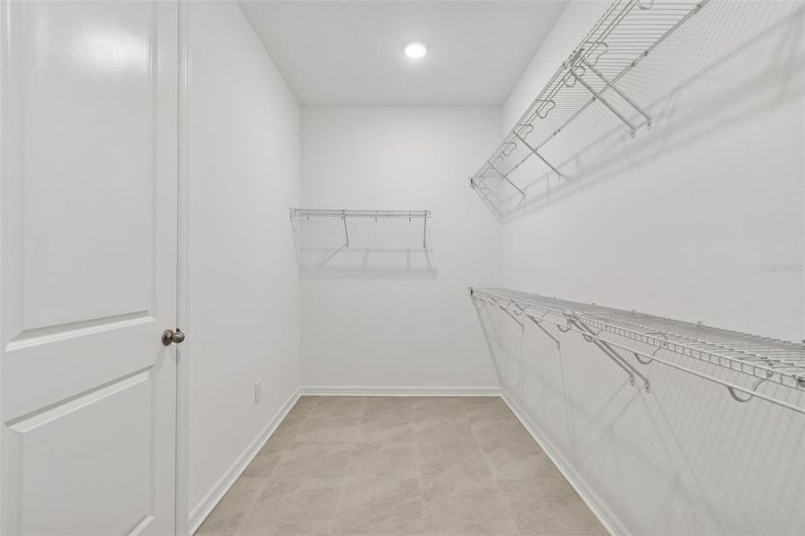 Spacious, unfurnished interior of a new home in Isles at Bayview, Parrish (Image 67). Spacious, unfurnished interior of a new home in Isles at Bayview, Parrish (Image 67).