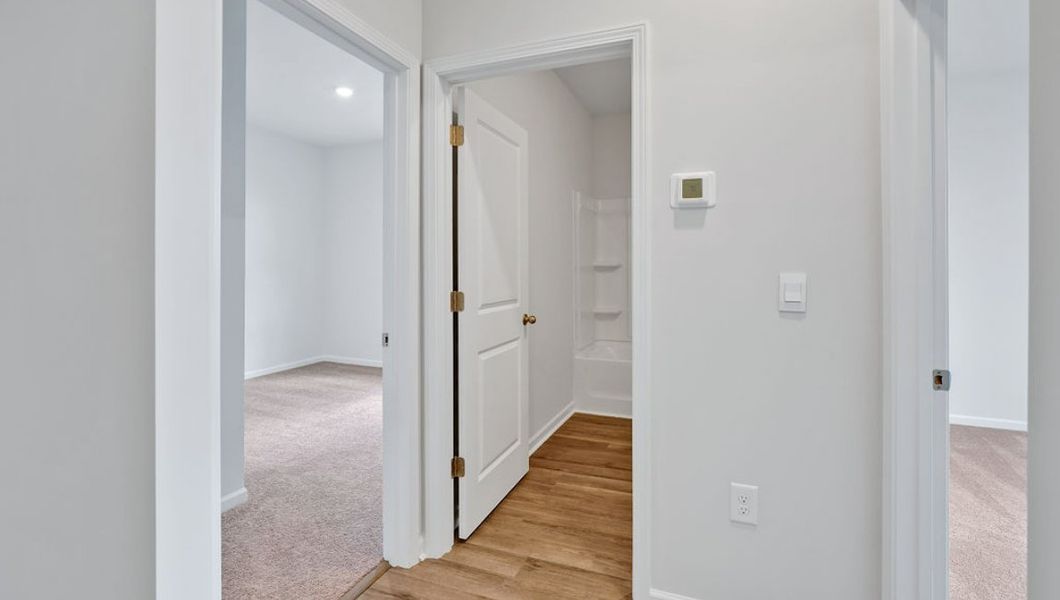 Spacious, unfurnished interior of a new home in Halls Landing, Bolivia (Image 23).